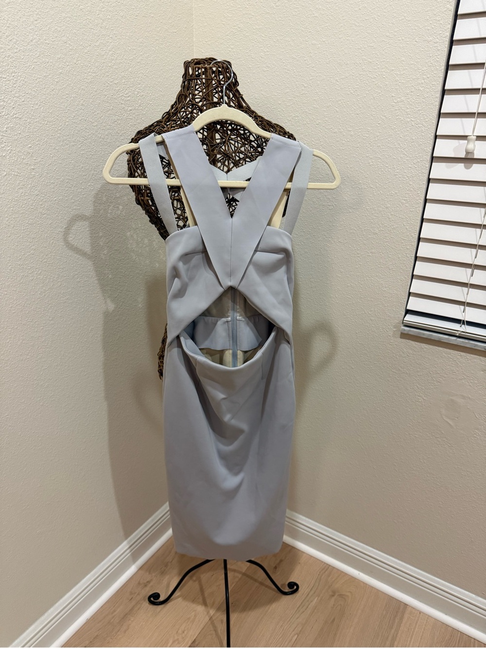 Shakuhachi Grey Backless Cross-Strap Midi Dress